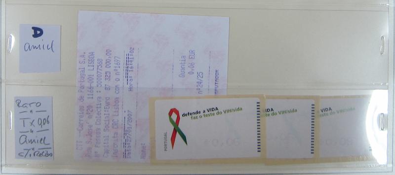 0265 (202).jpg -     Lote:    265      Colecção Especializada - Etiquetas      Lotes Especiais       Descrição:      1981/2010 &mdash; Etiquetas.   Coleção composta por 12 álbuns com etiquetas desde percursoras e Framas até 2010, com provas, erros, FDC's, etiquetas novas e usadas, sobrescritos circulados, variedades de impressão e papéis. Importante estudo. Lote a ver.        Lote ETQ       Valor Base:     &euro; 3000,00     Valor Venda:     &euro;      
